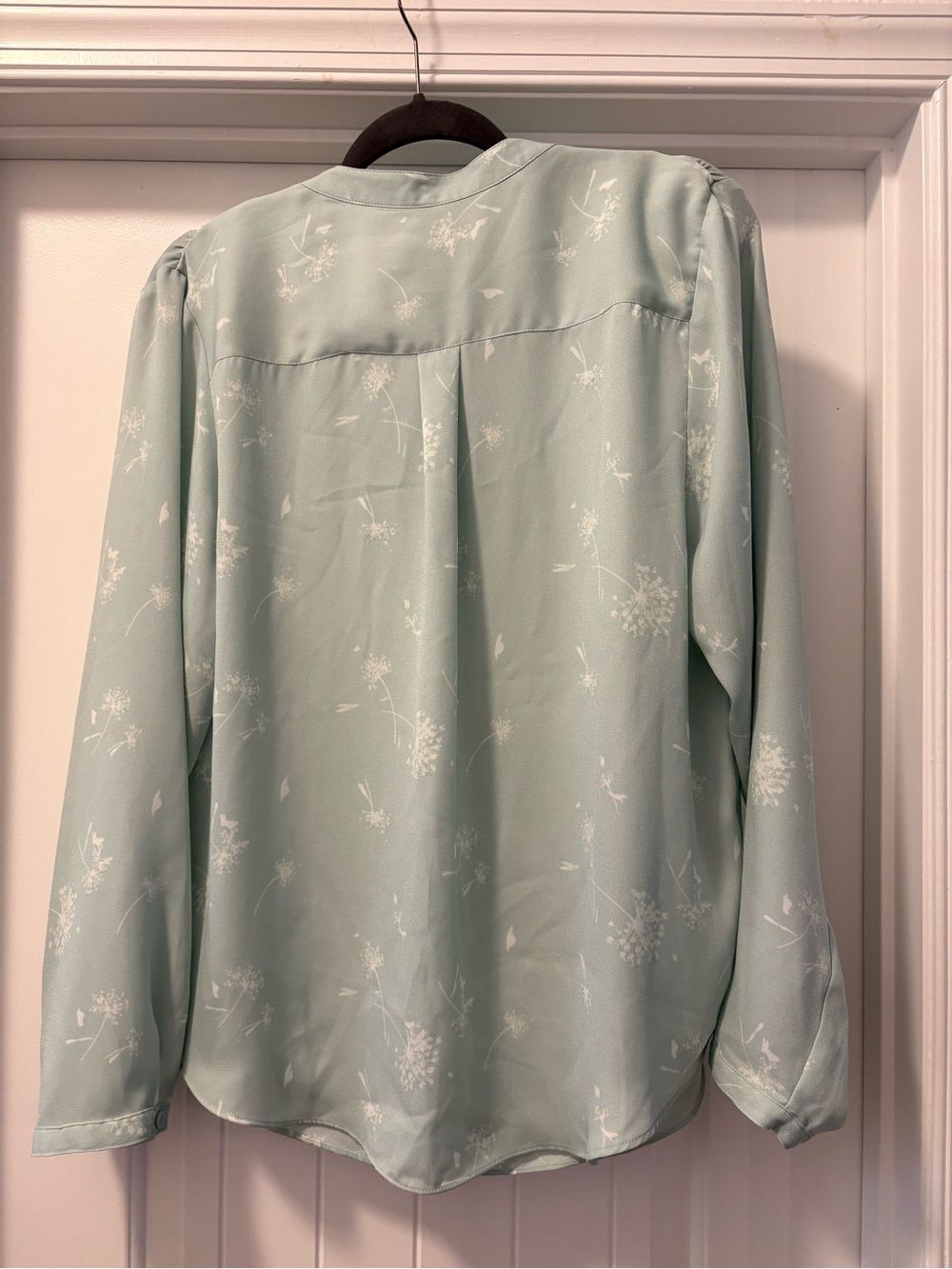 Ava & Viv Mint Green Floral Split V-Neck Blouse Size XL - Picture 6 of 6